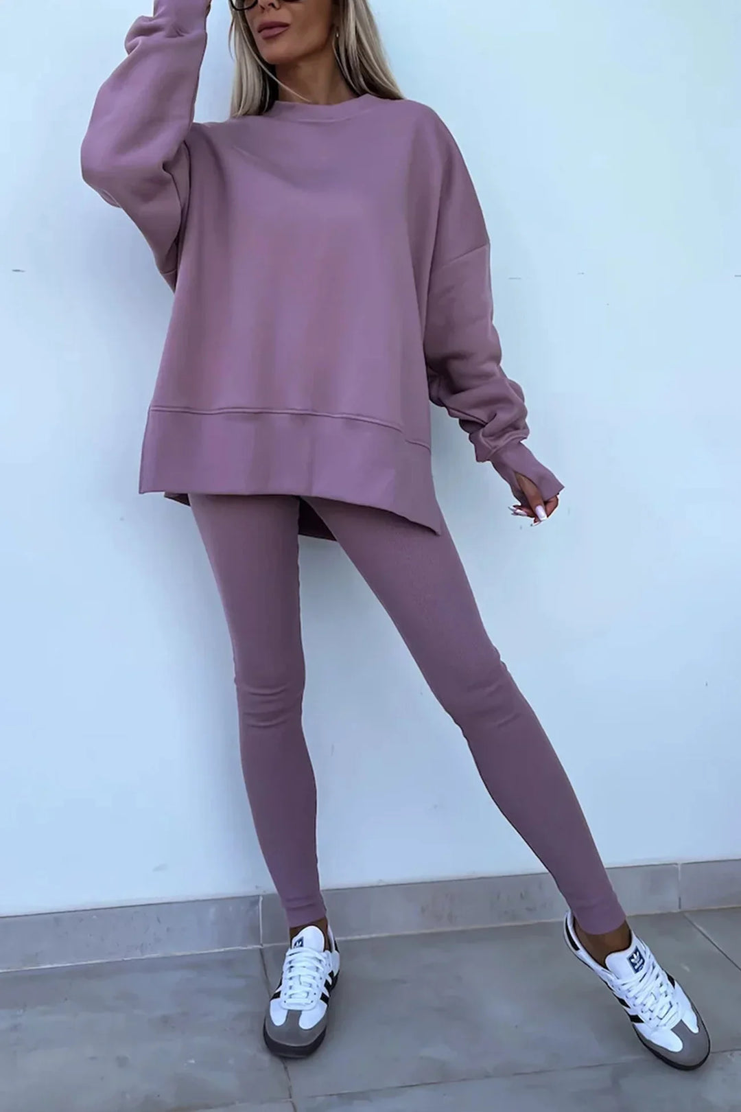 JOHANNA - SET AUS SWEATSHIRT UND LEGGINGS IN ÜBERGRÖSSE