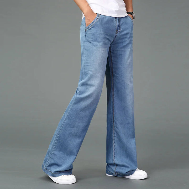 FRED - JEANS MIT WEITEM SCHNITT