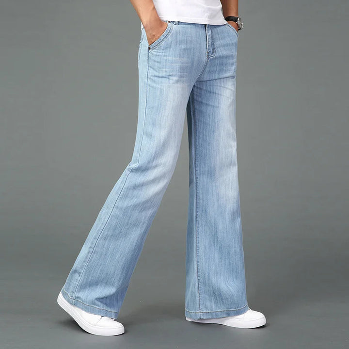 FRED - JEANS MIT WEITEM SCHNITT